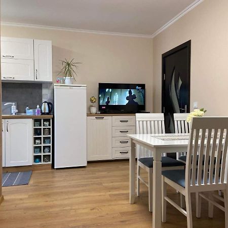 Flowers Garden Apartment ヴェリコ・タルノヴォ エクステリア 写真