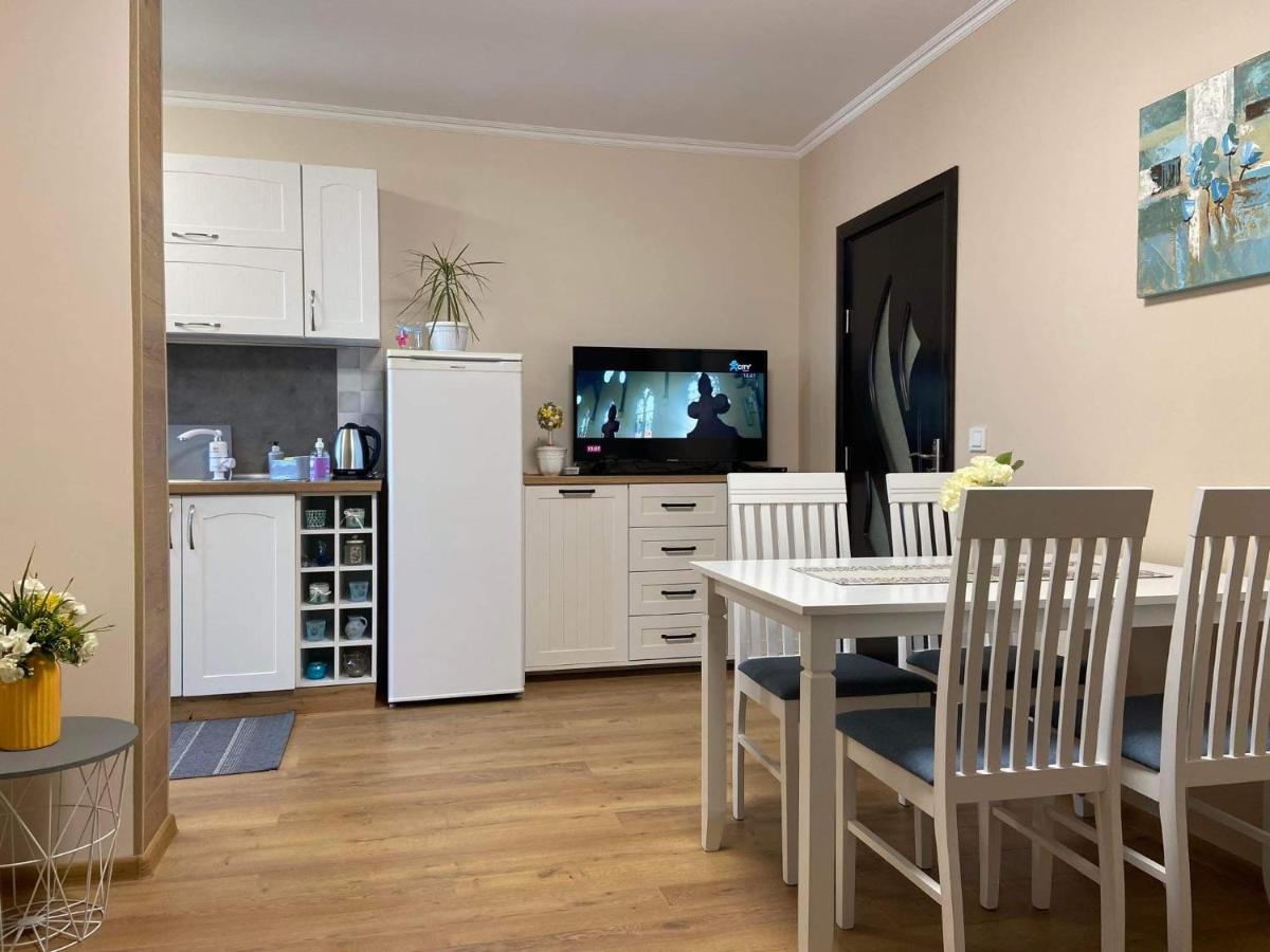 Flowers Garden Apartment ヴェリコ・タルノヴォ エクステリア 写真